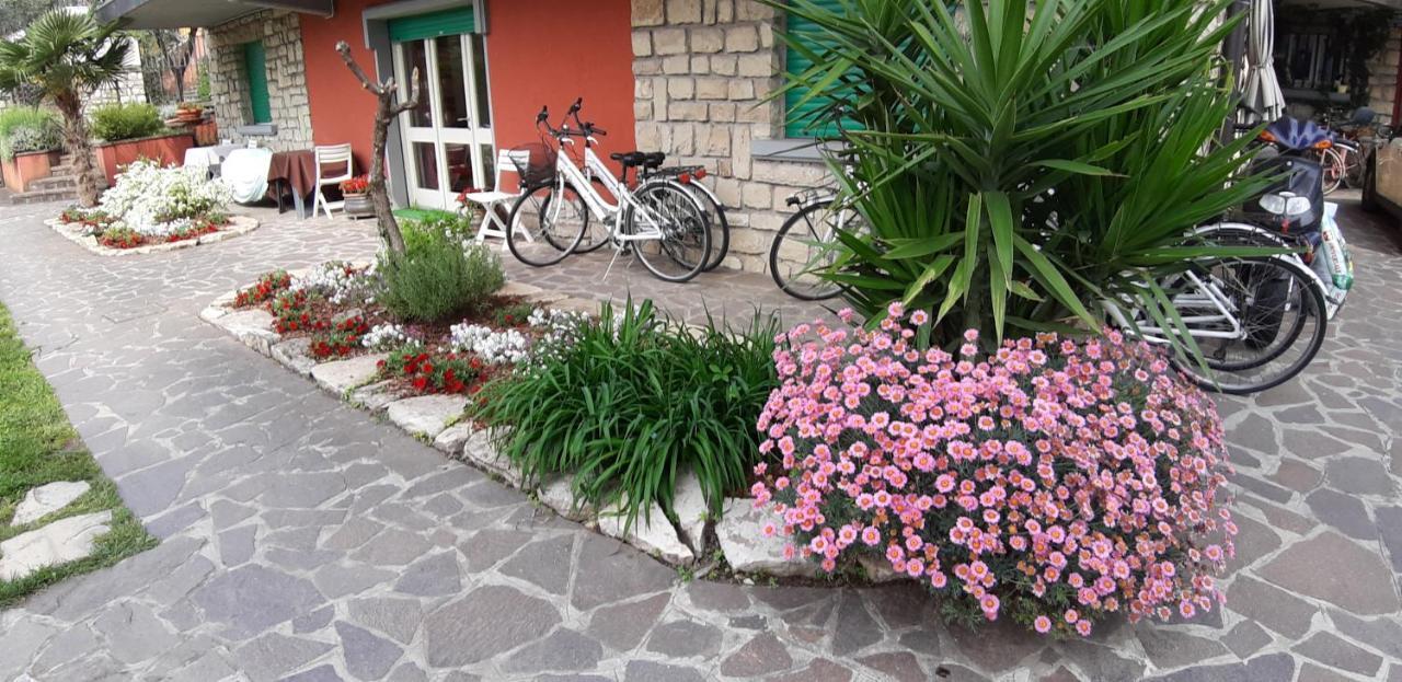 Villa Leilani B&B Sale Marasino Luaran gambar