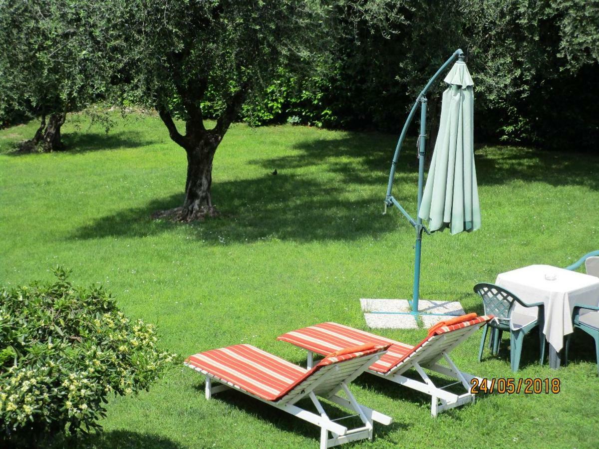 Villa Leilani B&B Sale Marasino Luaran gambar